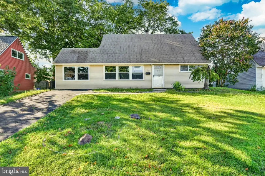 19 Vicar Ln, Levittown, PA 19054 - #3