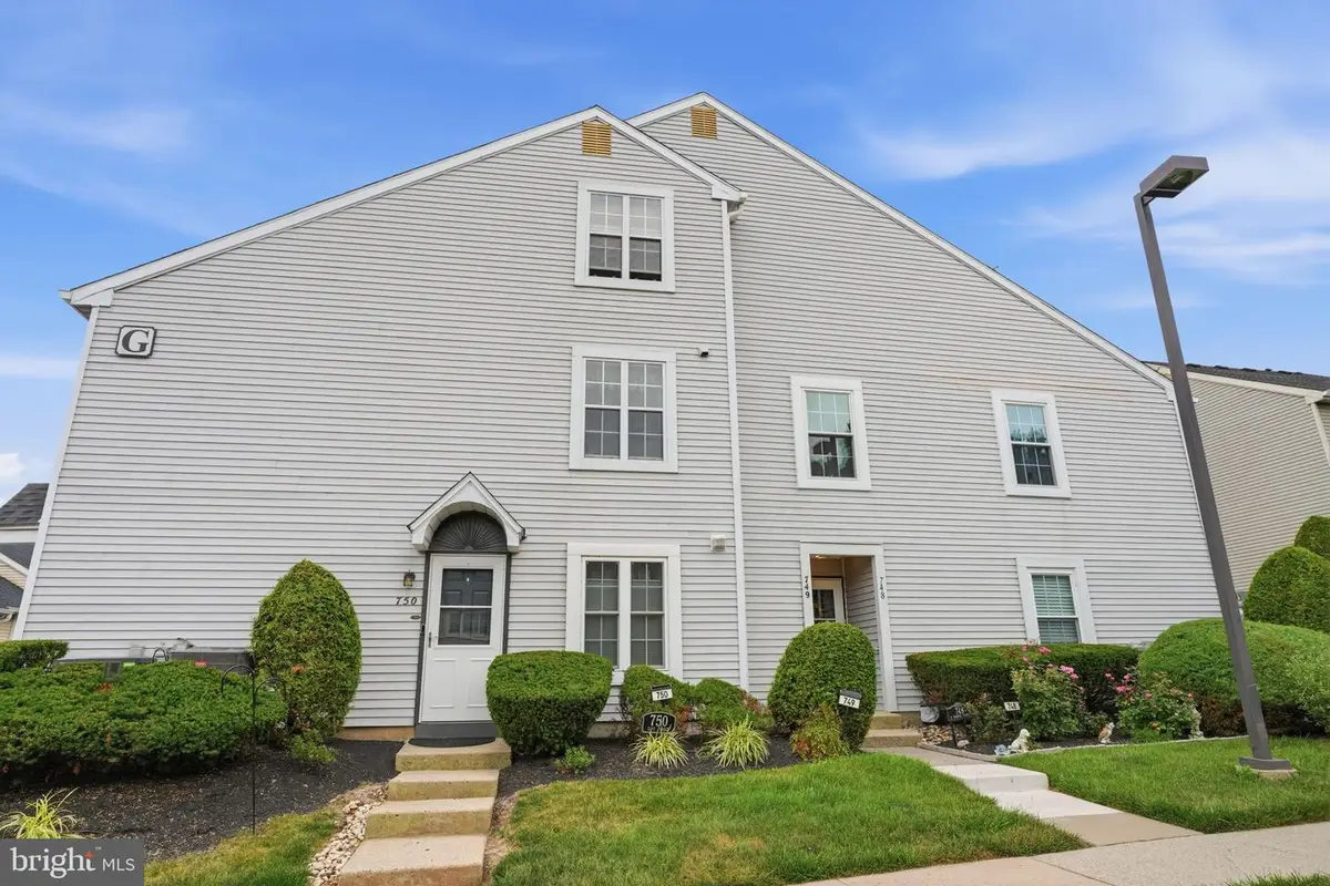 749 E Parker St, Langhorne, PA 19047 - #1