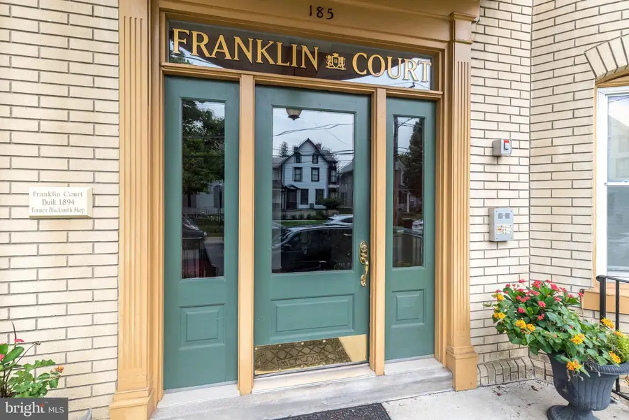 185 W Court St #3, Doylestown, PA 18901 - #3