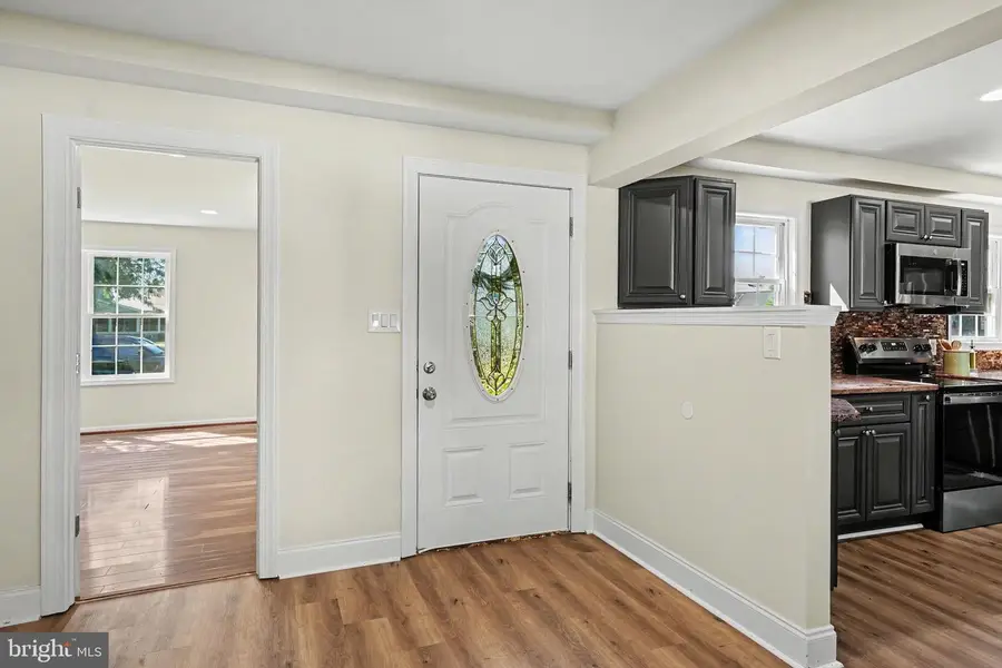 143 Forsythia Dr N, Levittown, PA 19056 - #3