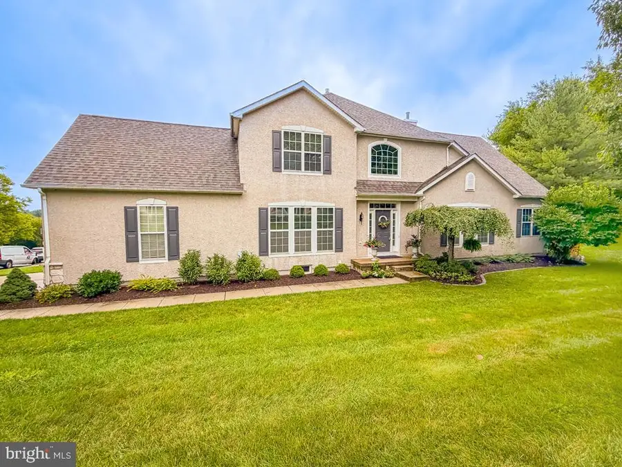 3 Bartons Mill Dr, Washington Crossing, PA 18977 - #2