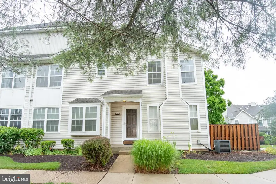 9006 Sheffield Dr, Morrisville, PA 19067 - #2