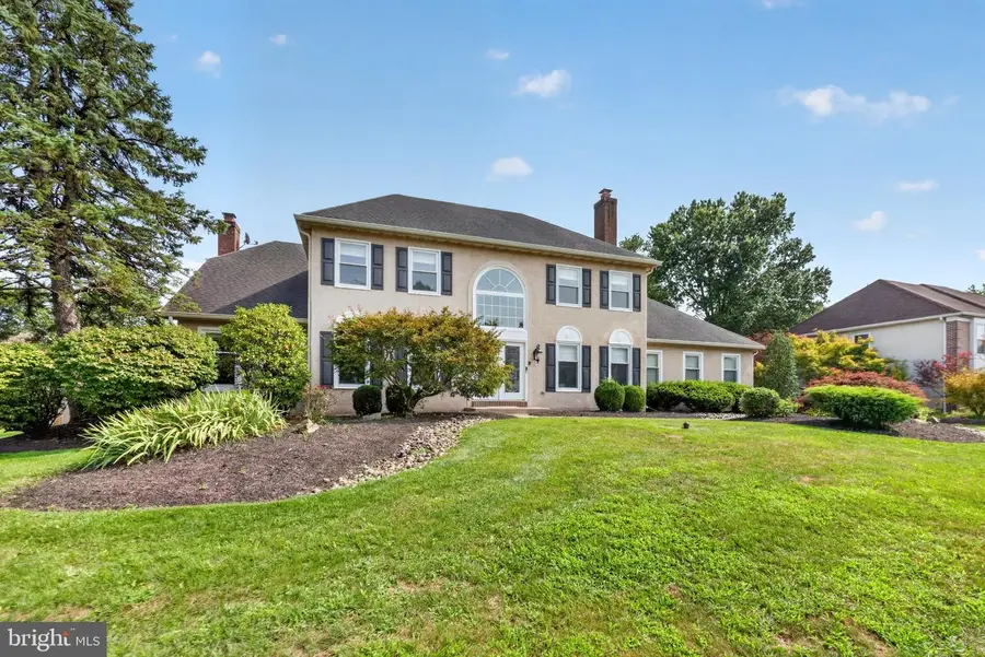 536 Winchester Dr, Yardley, PA 19067 - #2