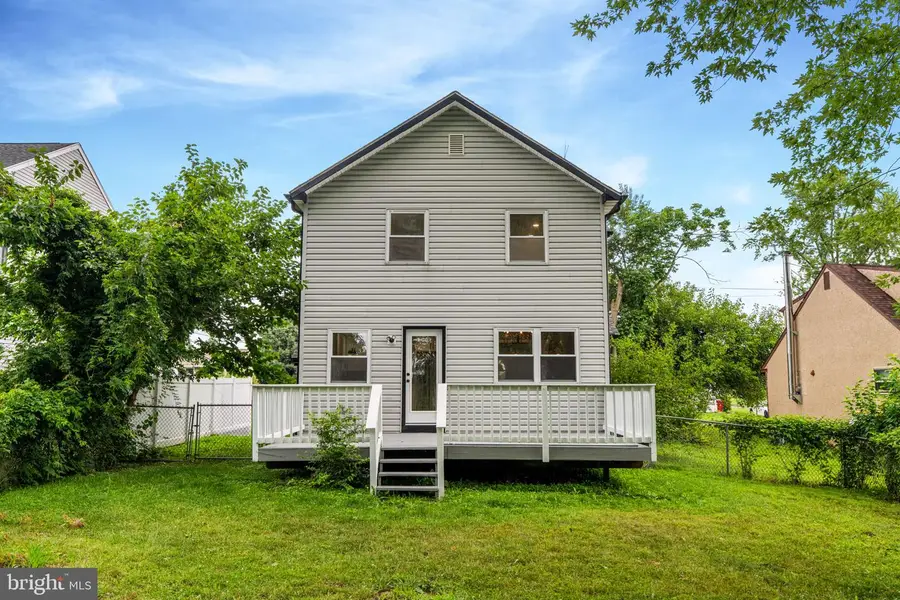 200 Maple St, Warminster, PA 18974 - #2