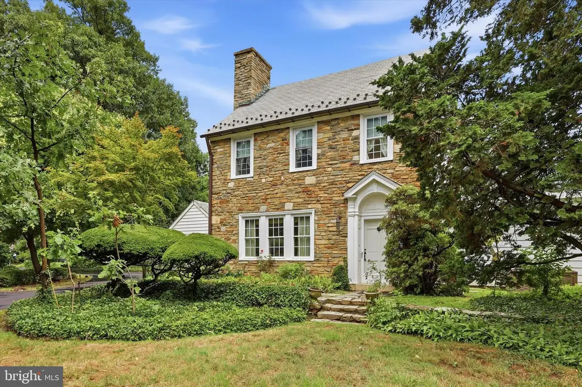 6502 N Radcliffe St, Bristol, PA 19007 - #1