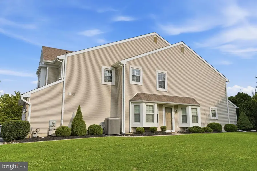 506 Coachwood Ct, Newtown, PA 18940 - #2