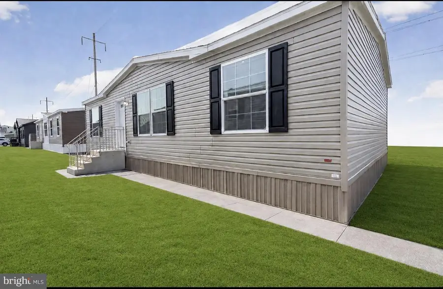 3241 Lilac Ave, Feasterville Trevose, PA 19053 - #2