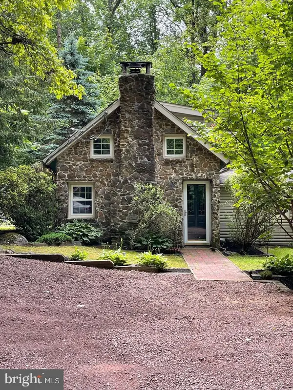 2744 & 2742 Hill Road Hill Rd, SELLERSVILLE, PA 18960