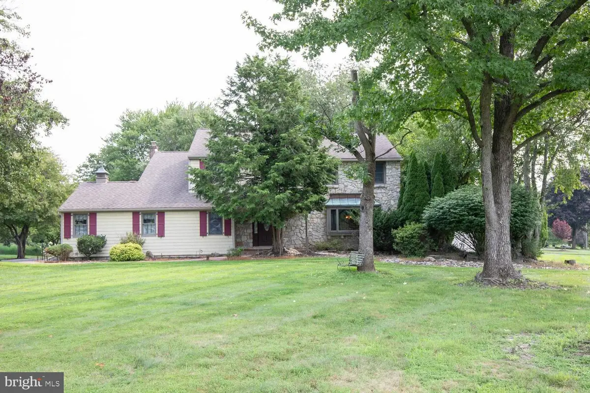87 Eagle Mount Dr, Richboro, PA 18954 - #1