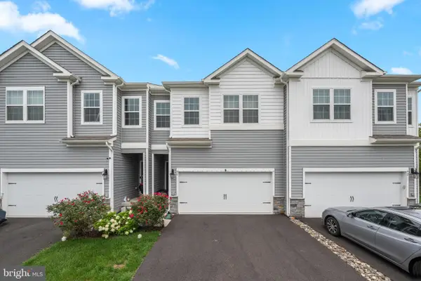 60 Fonthill Ct, QUAKERTOWN, PA 18951