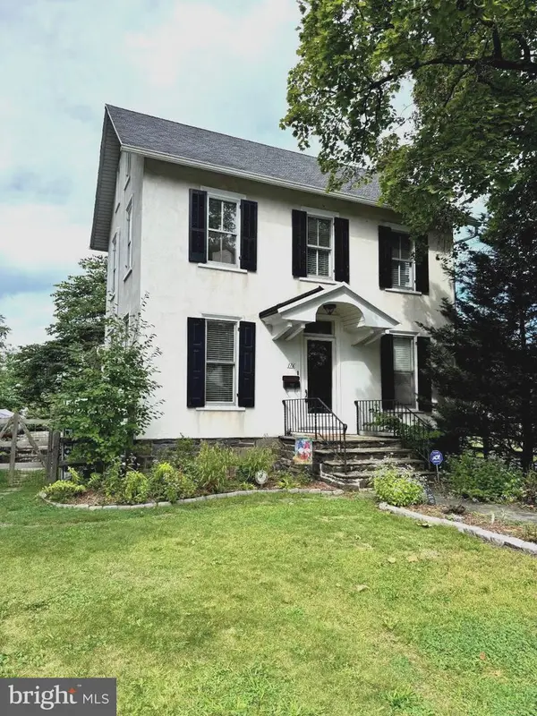 176 N Ambler St, QUAKERTOWN, PA 18951