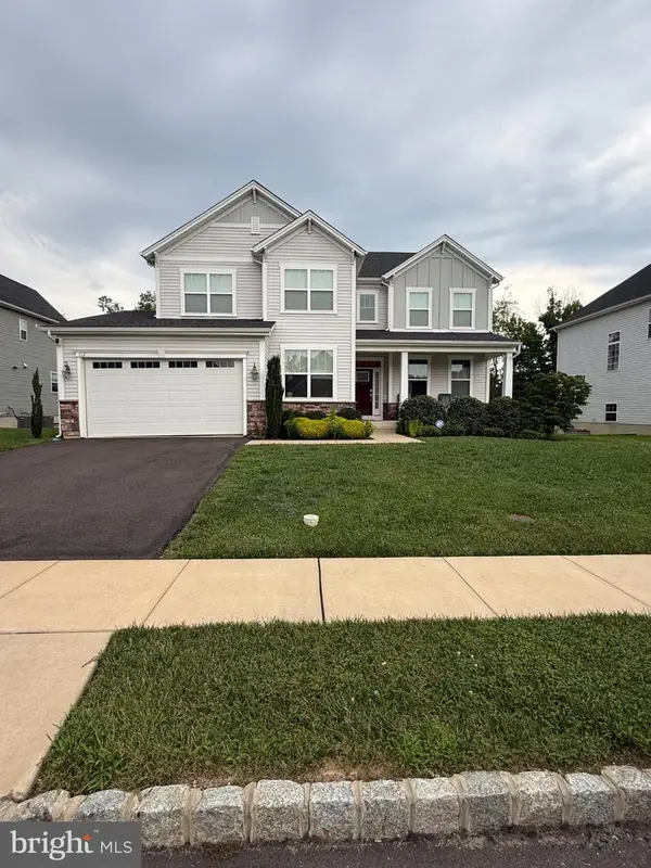112 Derby Ln, BENSALEM, PA 19020