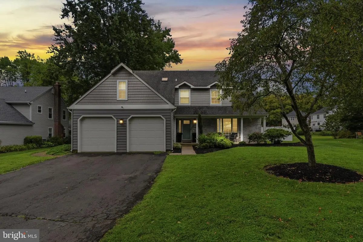 195 Aspen Rd, Yardley, PA 19067 - #1