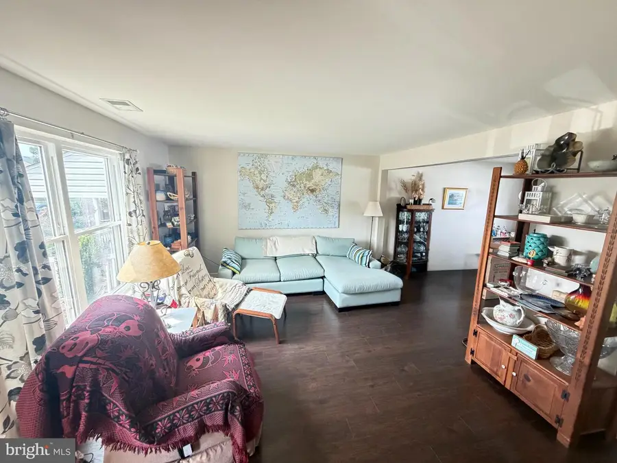 6308 Militia Ct, Bensalem, PA 19020 - #2