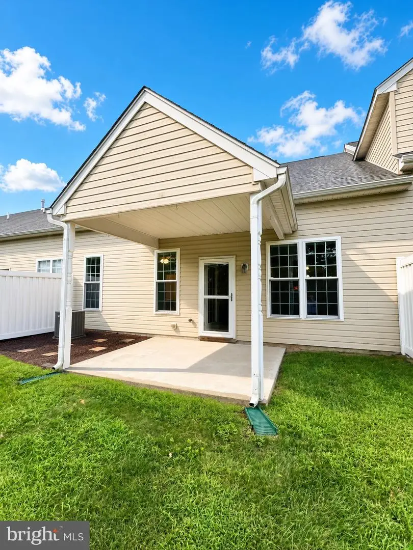 206 Dorchester Dr, Sellersville, PA 18960 - #3