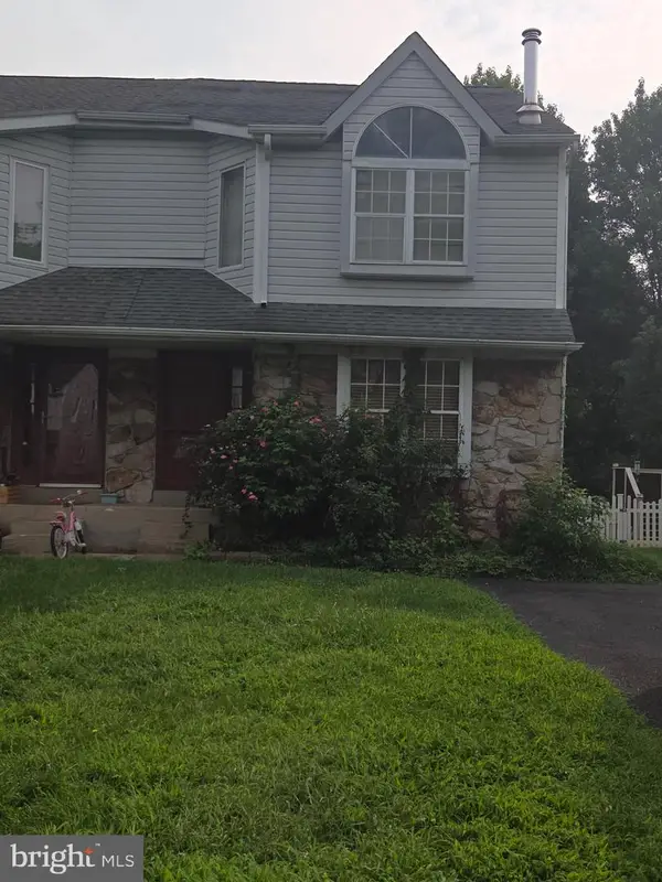 20 Pearl Dr, DOYLESTOWN, PA 18901