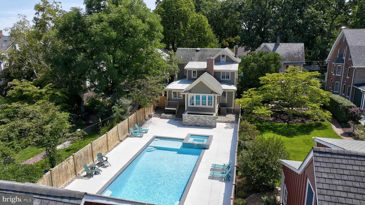 275 W Court St, Doylestown, PA 18901 - #1