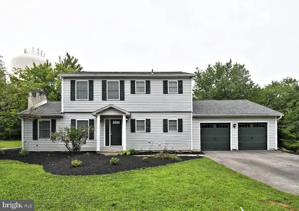 214 Crest Dr, SELLERSVILLE, PA 18960