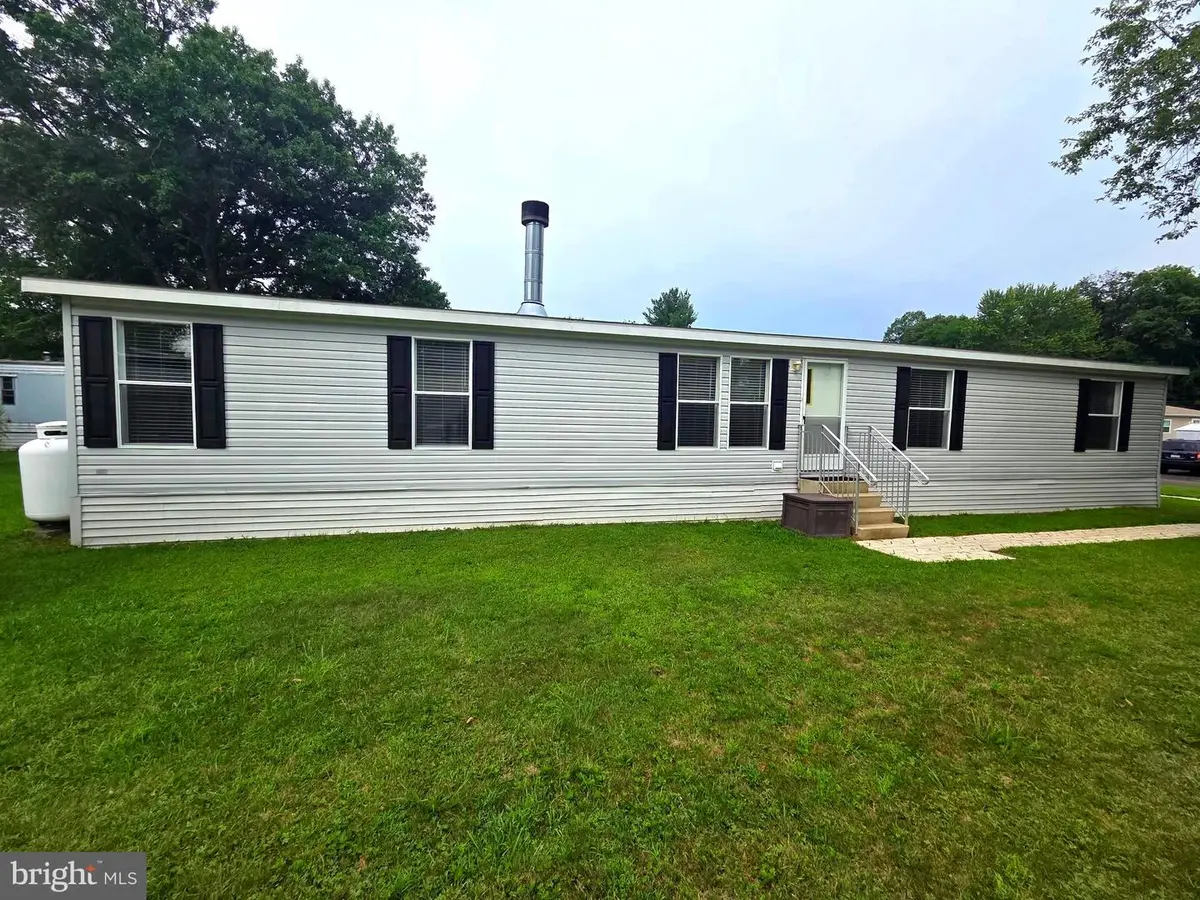 278 Lake Ln, Doylestown, PA 18901 - #1