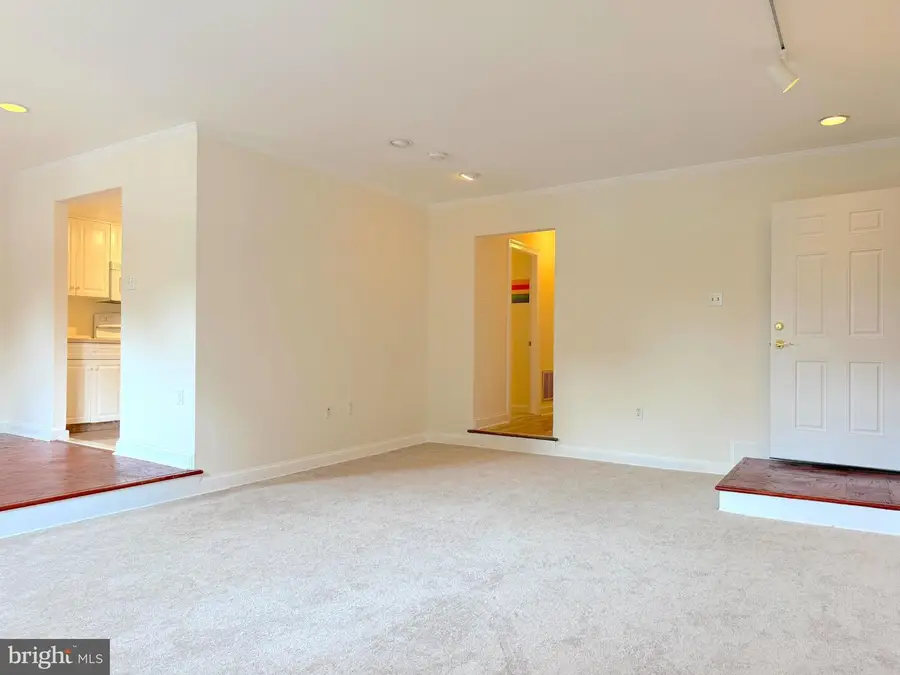 607 S Yardley Cmns St, Yardley, PA 19067 - #2
