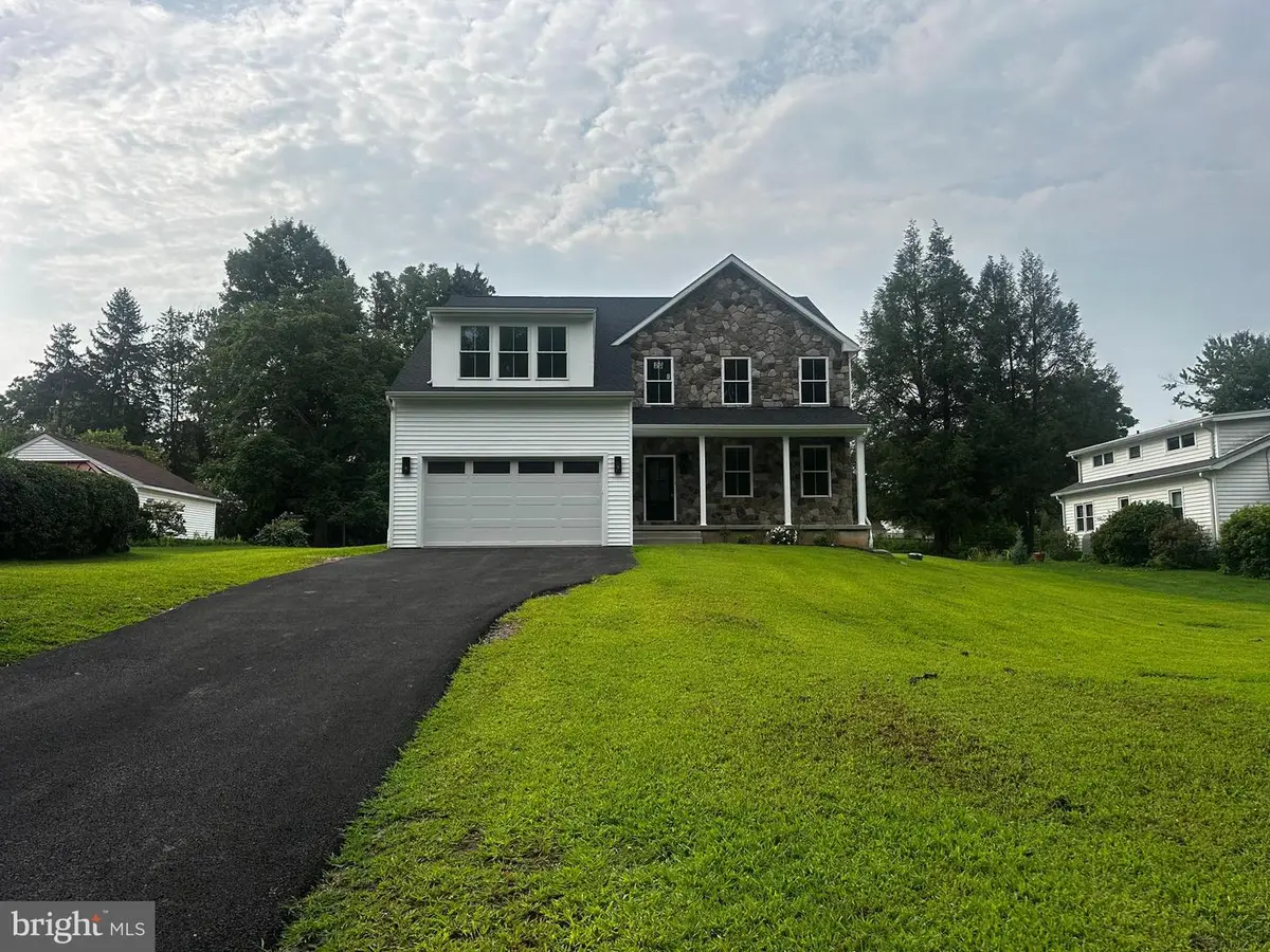 111 N Shady Retreat Rd, Doylestown, PA 18901 - #1