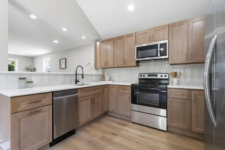 136 E Marshall Ave, Langhorne, PA 19047 - #3