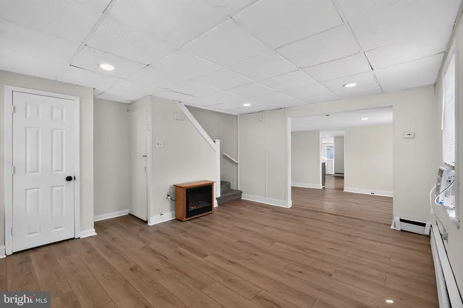517 Maple St, Bristol, PA 19007 - #3