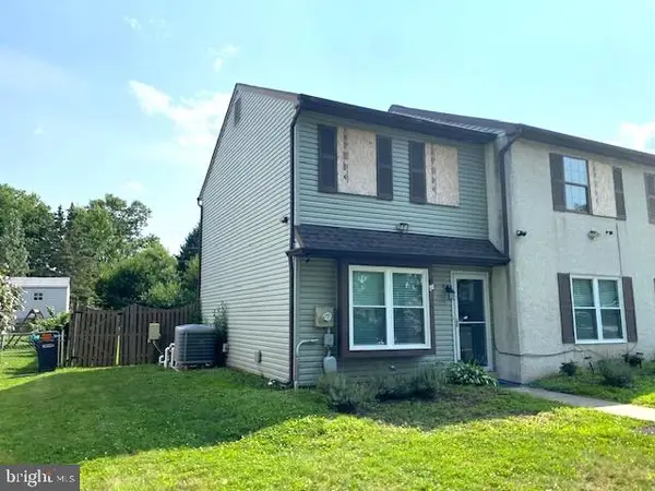 103 Redwood Dr, QUAKERTOWN, PA 18951