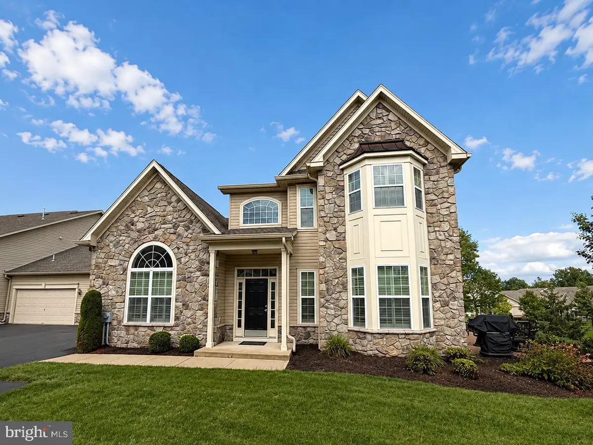 124 Thornhill Ln, Newtown, PA 18940 - #1