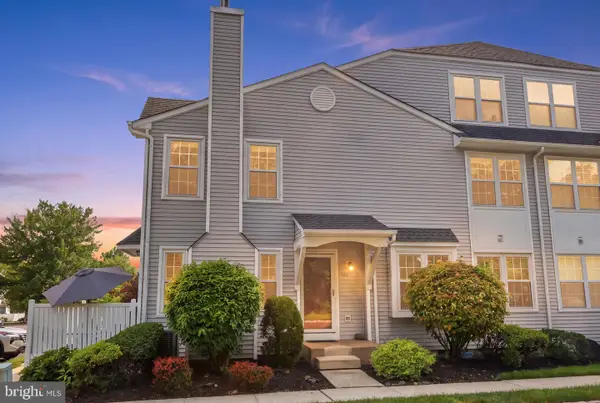 105 Eagle Ct #108, JAMISON, PA 18929