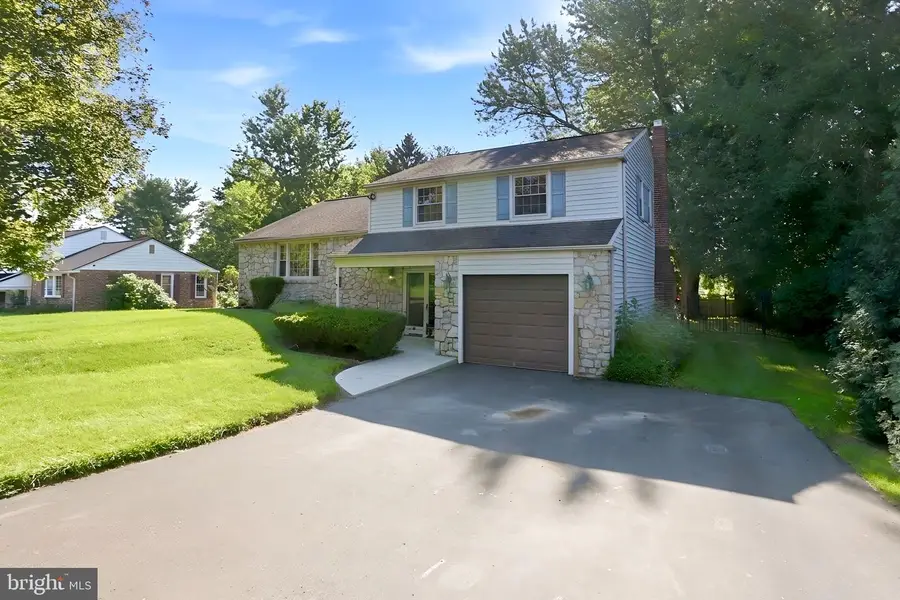 17 Sassafras Dr, Southampton, PA 18966 - #2