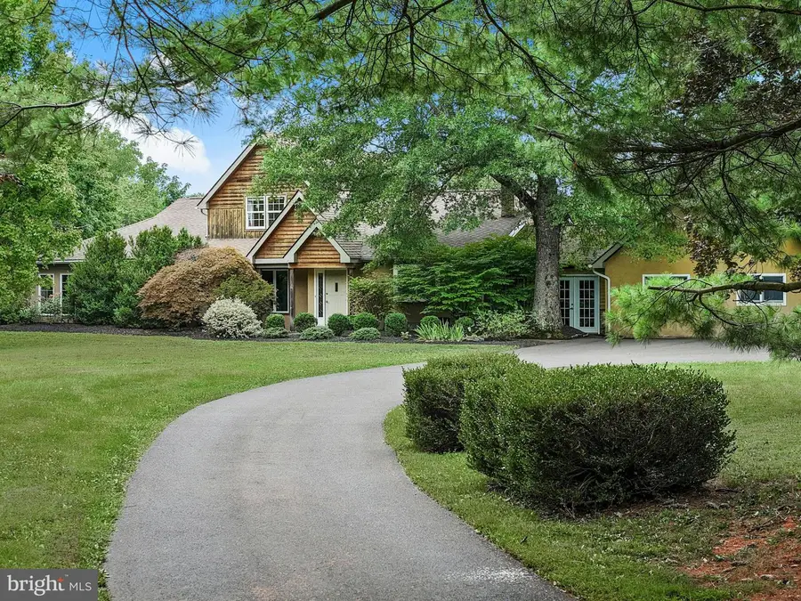 1334 Deer Run Rd, Ottsville, PA 18942 - #2
