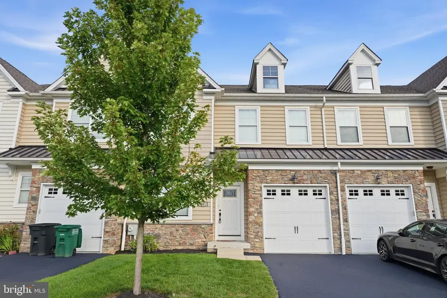 14 Ella Cir, Huntingdon Valley, PA 19006 - #2