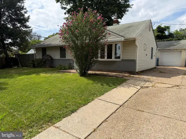 2718 Bellview Dr, BENSALEM, PA 19020