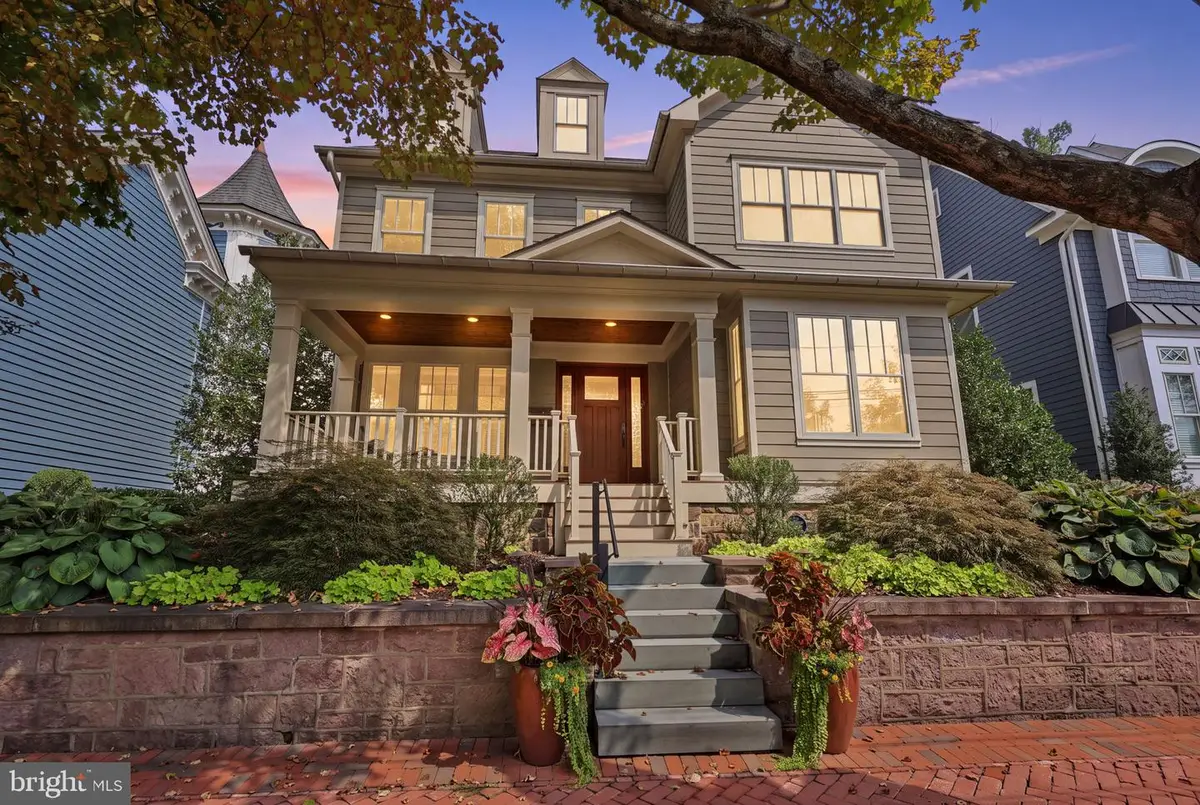 117 N State St, Newtown, PA 18940 - #1