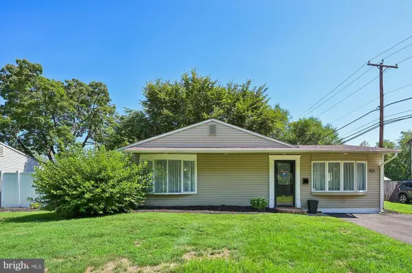 431 Magnolia Dr, LEVITTOWN, PA 19054