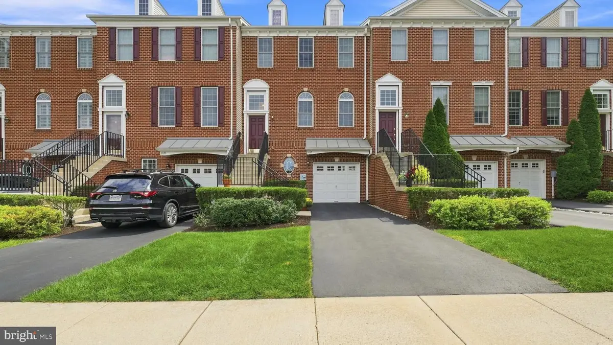 3117 E Brighton St E, Furlong, PA 18925 - #1