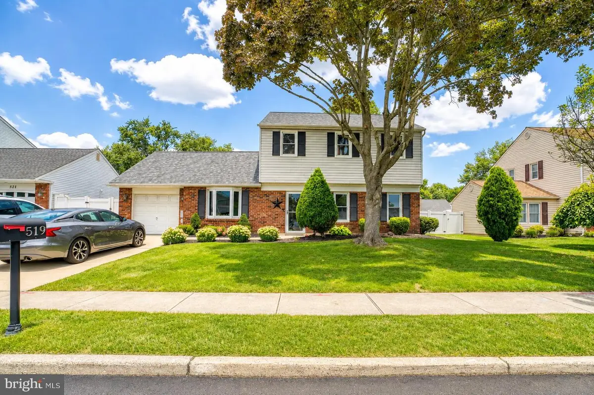 519 S Queen Anne Dr, Fairless Hills, PA 19030 - #1