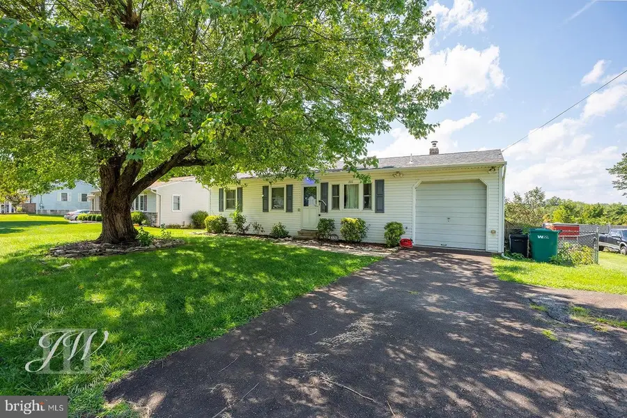 320 Hulme Ave, Langhorne, PA 19047 - #2