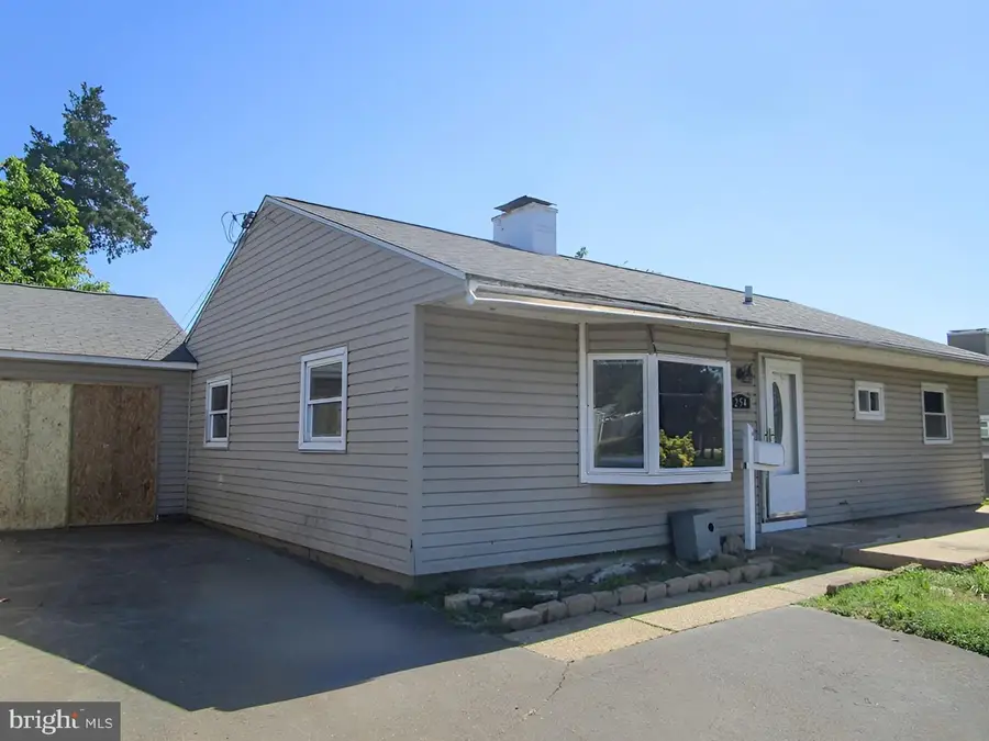 254 N Oxford Valley Rd, Fairless Hills, PA 19030 - #2