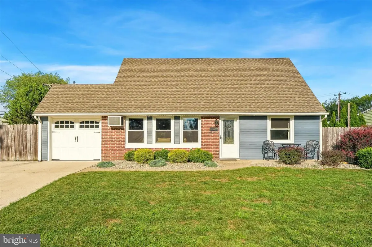 20 Kindle Ln, Levittown, PA 19055 - #1
