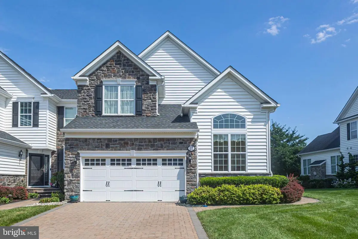 12 Brown Ln, Newtown, PA 18940 - #1
