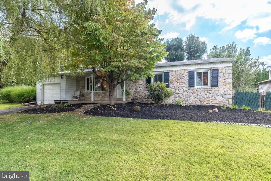 1331 Clover Ln, Feasterville Trevose, PA 19053 - #3
