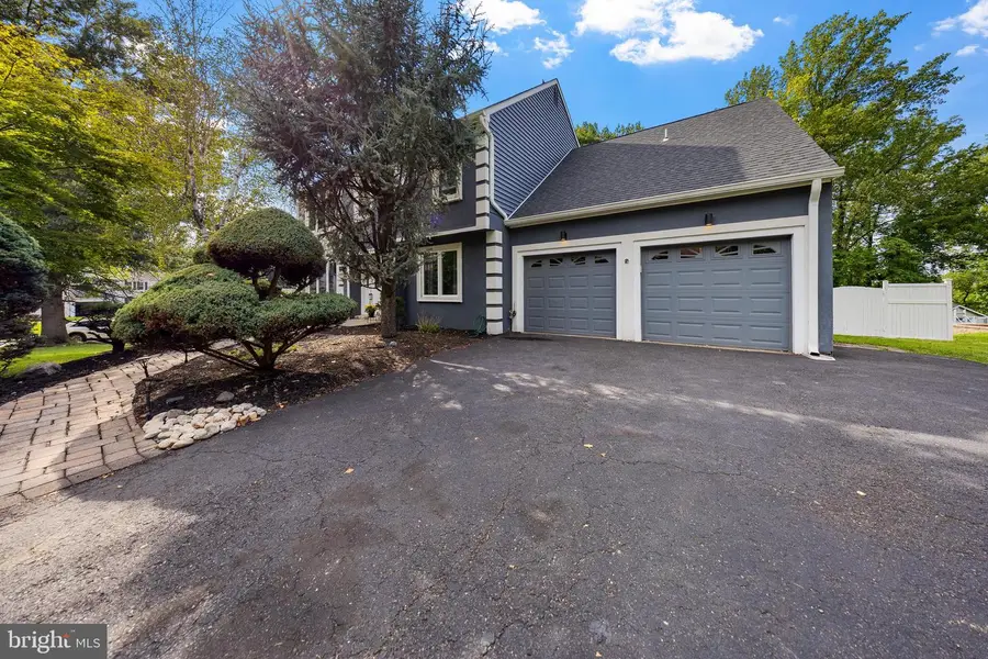 620 Sweetwater Dr, Feasterville Trevose, PA 19053 - #2