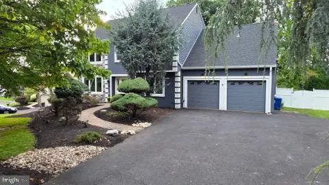 620 Sweetwater Dr, Feasterville Trevose, PA 19053 - #3