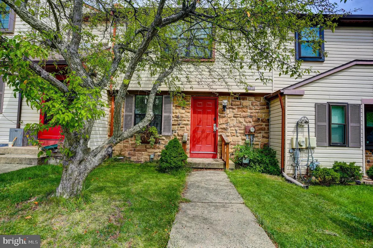 977 Browning Pl, Warminster, PA 18974 - #1