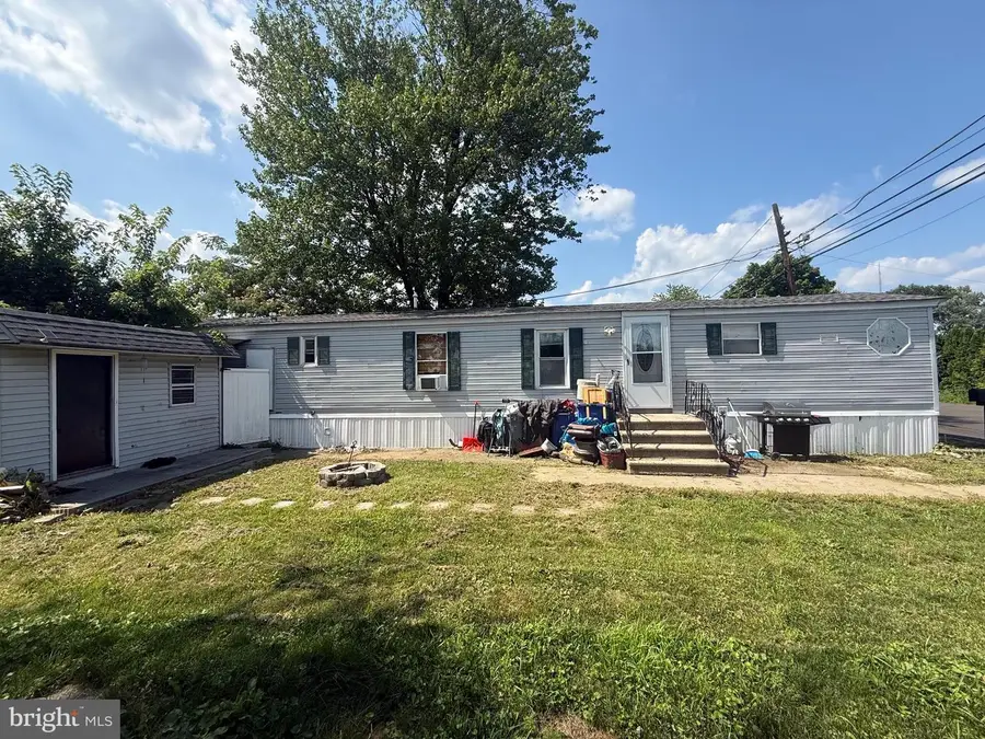 73 Harrison Dr, Fairless Hills, PA 19030 - #2