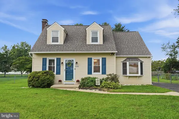 1048 Hawthorne Rd, BENSALEM, PA 19020