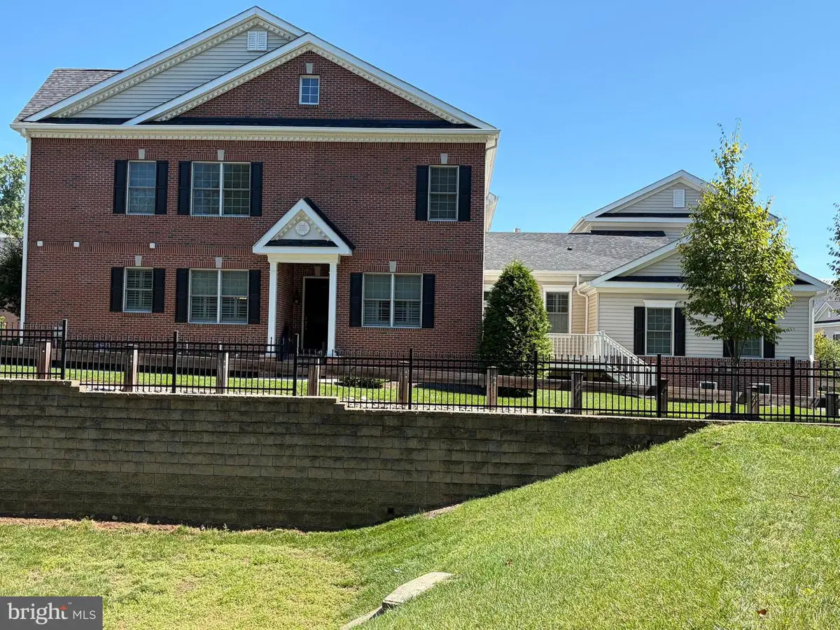 39 Creekview Ln, Yardley, PA 19067 - #1