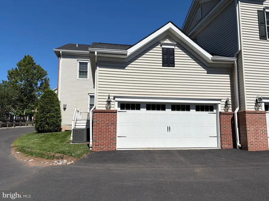 39 Creekview Ln, Yardley, PA 19067 - #3